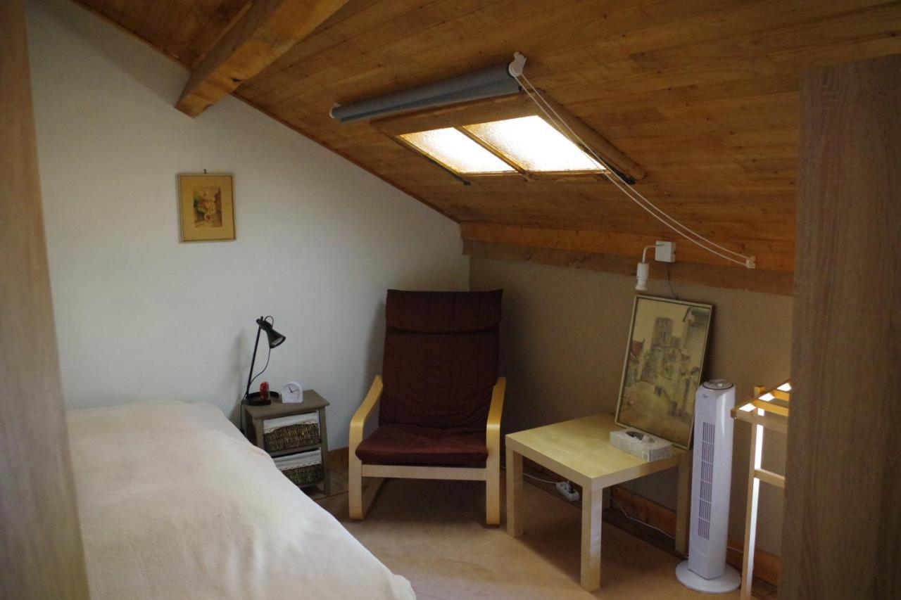 Bed and Breakfast Au Catalpa La Chapelle-Faucher Екстер'єр фото