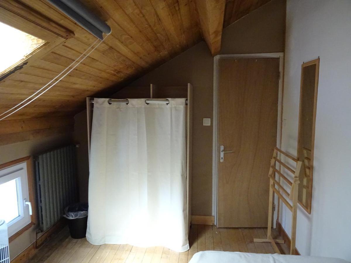 Bed and Breakfast Au Catalpa La Chapelle-Faucher Екстер'єр фото